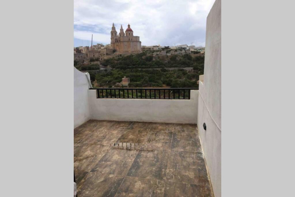 Mellieha Luxury Penthouse With Sea & Country Views Appartement Buitenkant foto